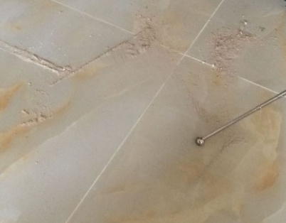 平舆瓷砖空鼓维修公司分享粘合剂选择不当在瓷砖铺贴过程中可能导致以下问题
